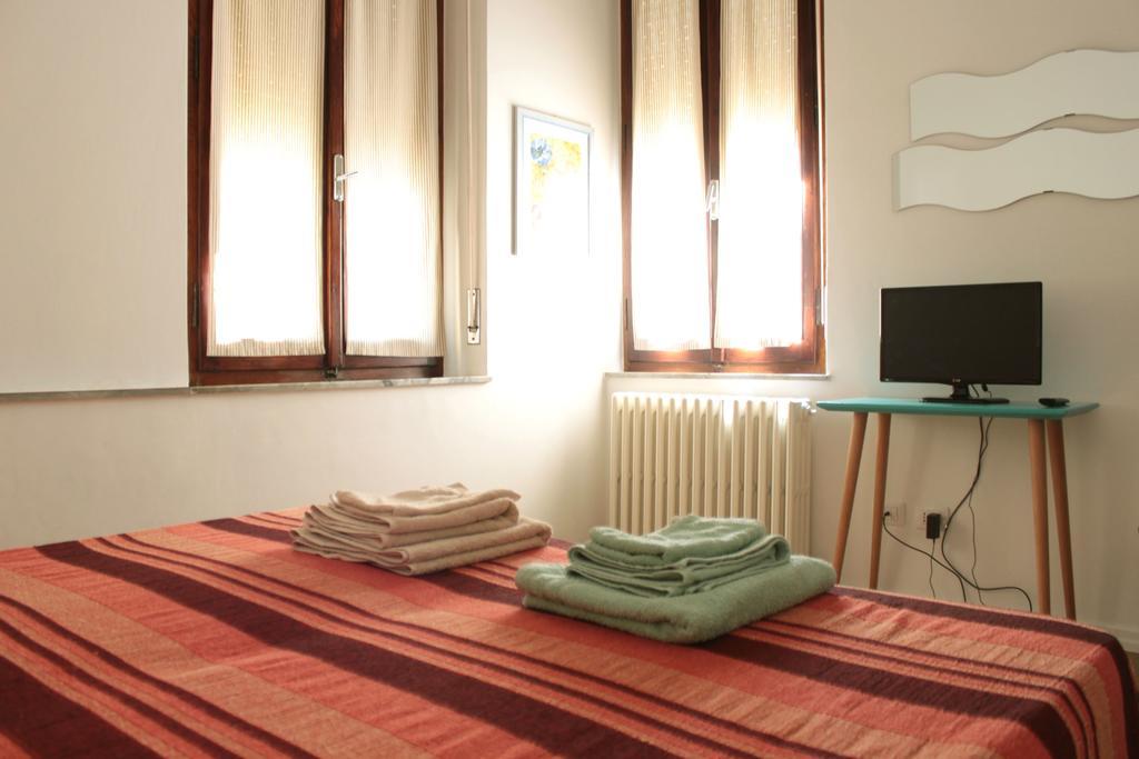 Bed and Breakfast Pino Marittimo Чивитанова-Марке Экстерьер фото